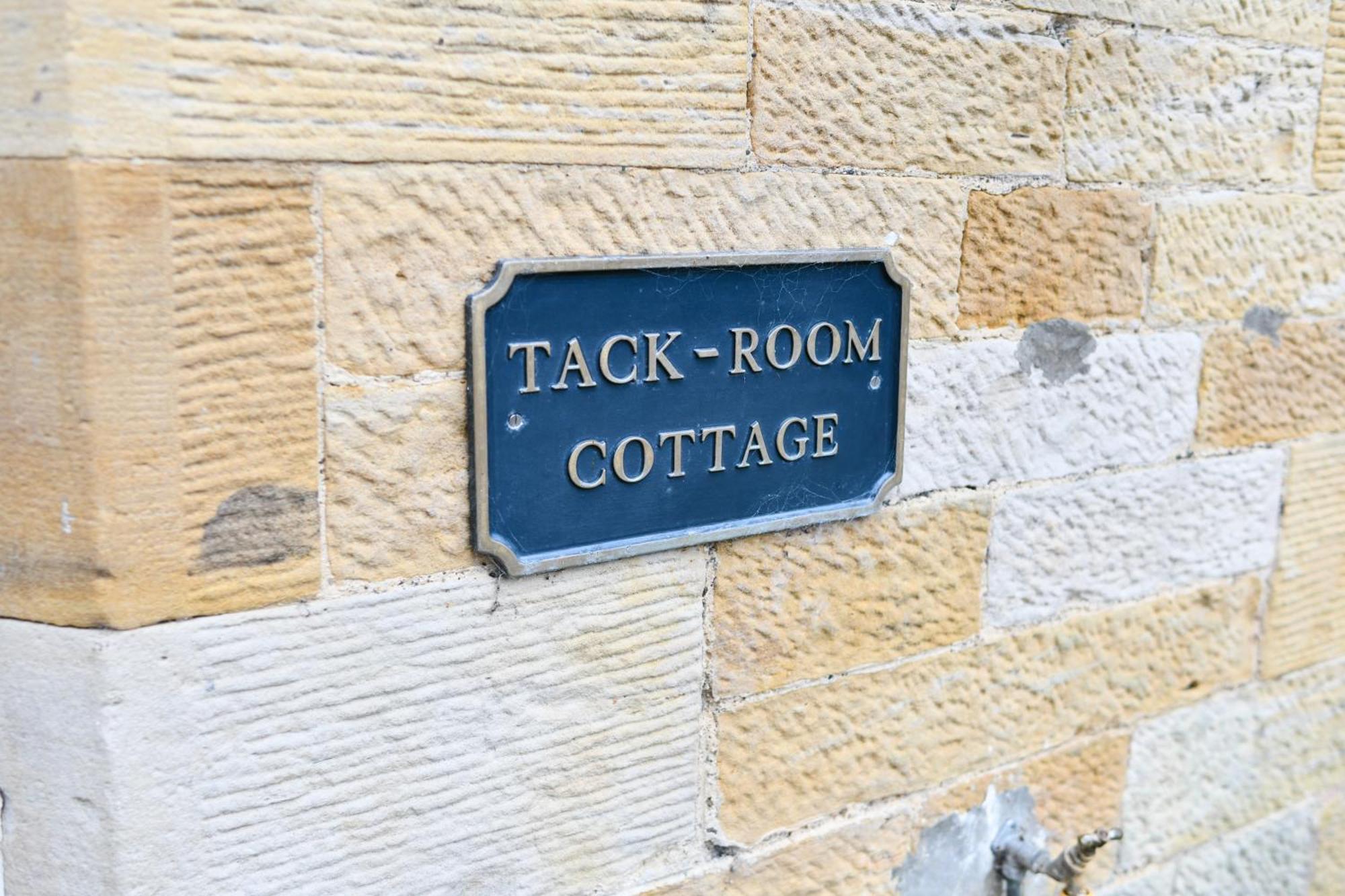 Cloncaird Castle Estate Cottages Maybole Dış mekan fotoğraf