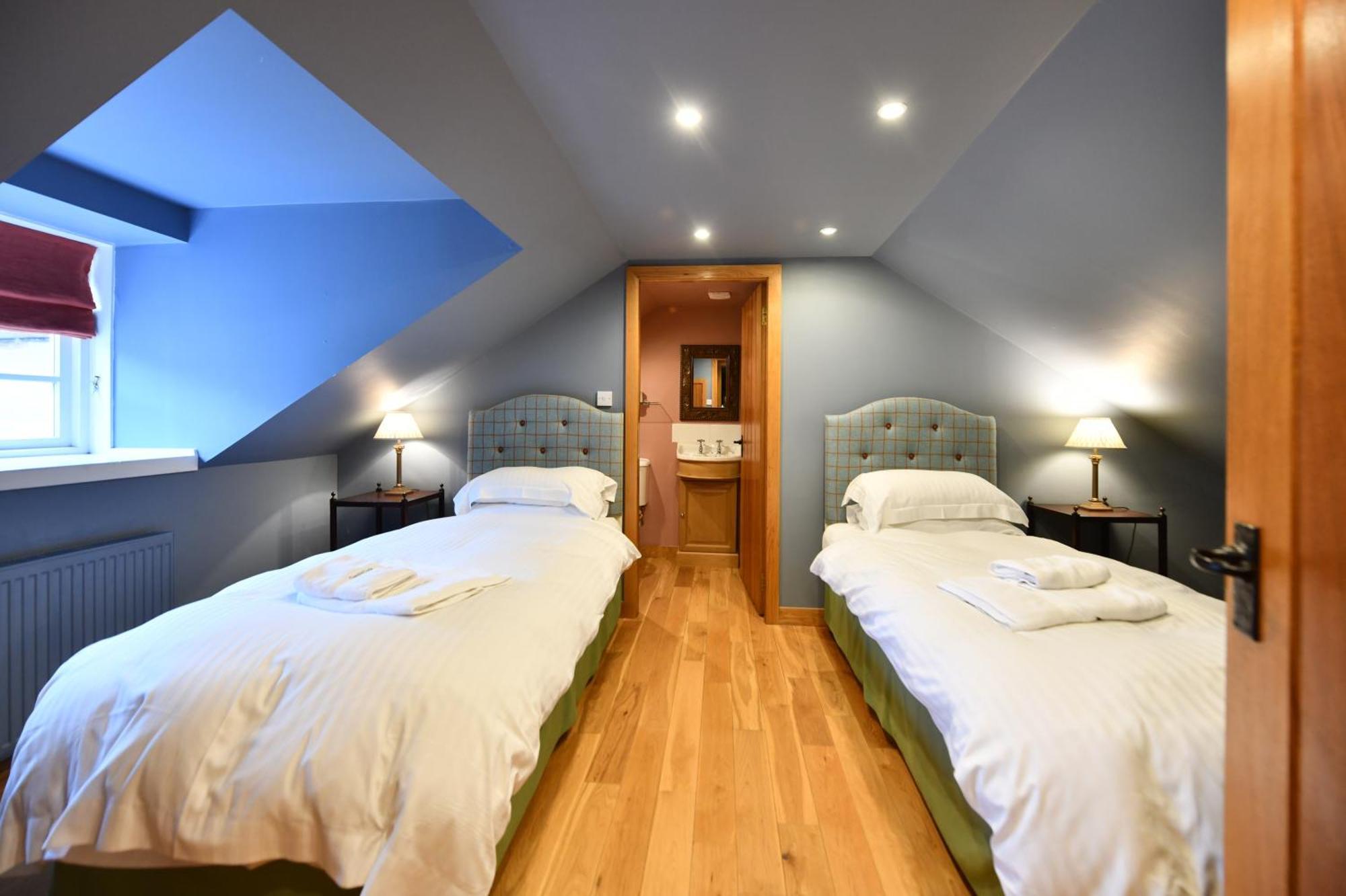 Cloncaird Castle Estate Cottages Maybole Dış mekan fotoğraf