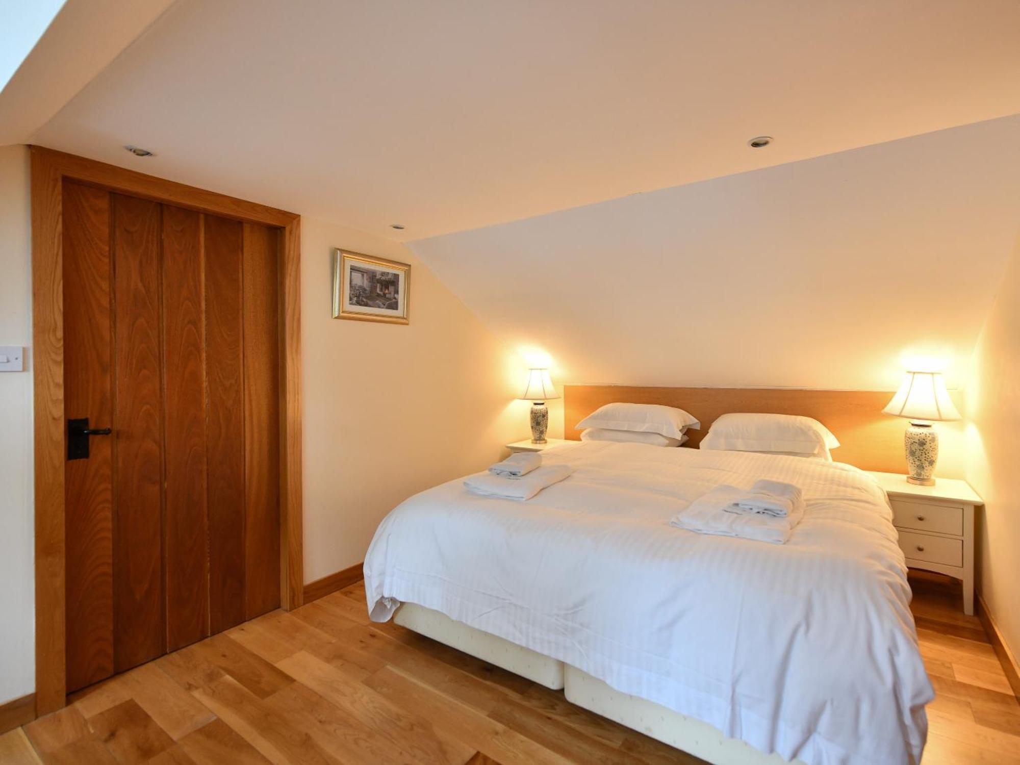 Cloncaird Castle Estate Cottages Maybole Oda fotoğraf